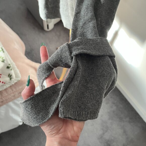 Madewell gray tie cuff pullover sweater, size medium - Picture 4 of 6